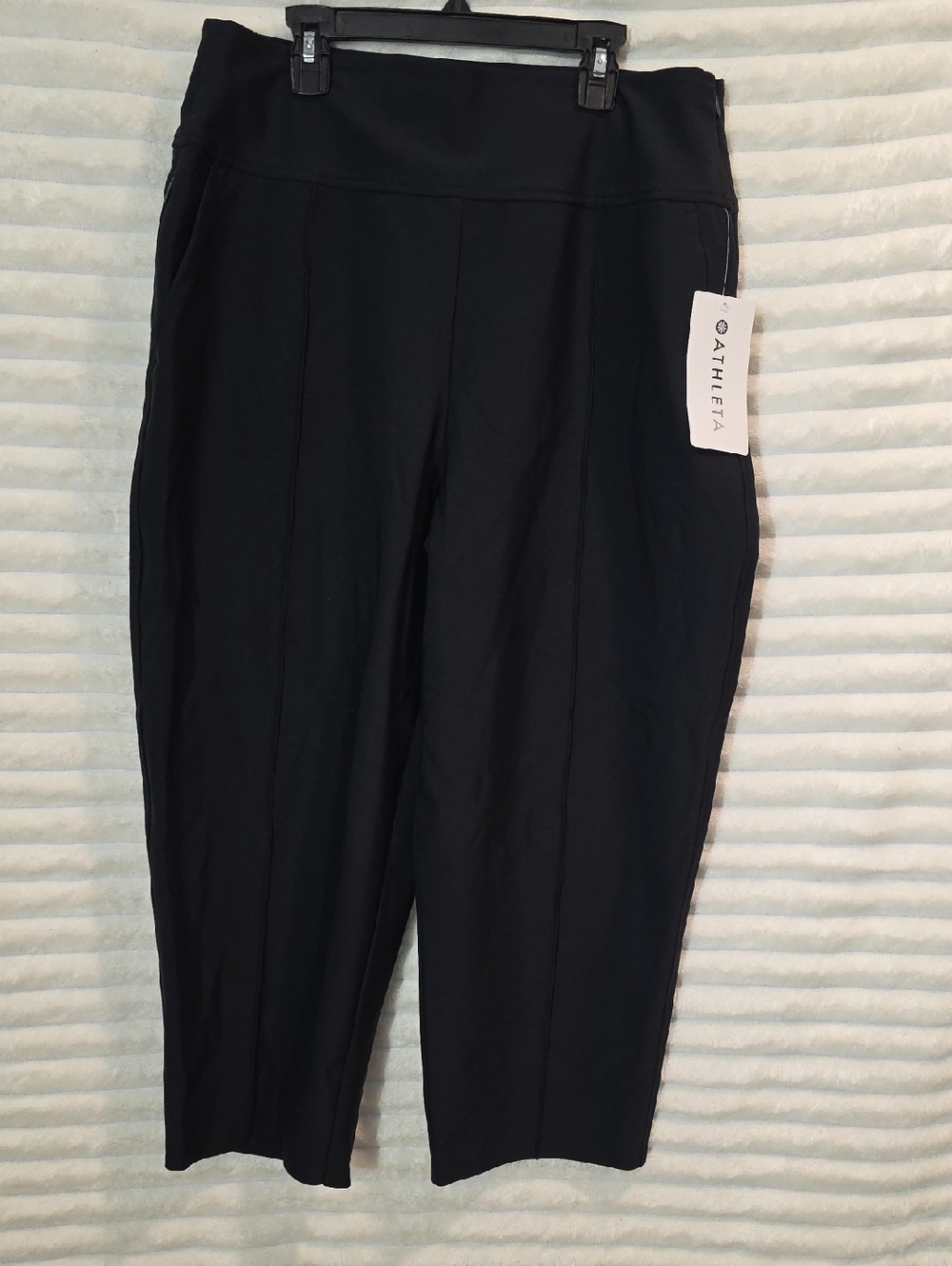 Athleta Stellar Wide Crop Pants Black High Rise Wrinkle Resistant 533534 Size 12
